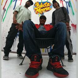 Luces en mis pies (feat. JunoxMc, Liquido & Krj19)