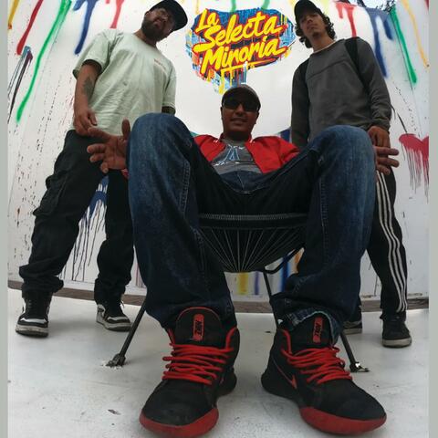 Luces en mis pies (feat. JunoxMc, Liquido & Krj19)