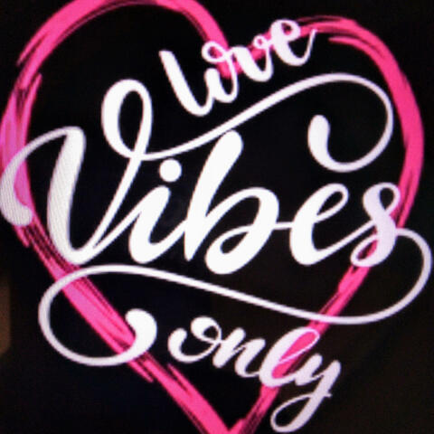 (VYBEZ) YODAGEE (feat. ESUN TH REALIST)