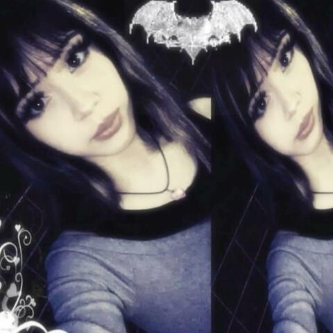 BAD BITCH WIT AFFICLTION (feat. willowcore)