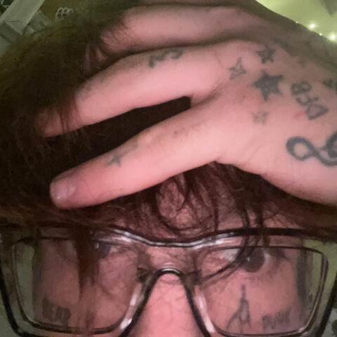 MOLLYMOLLYMOLLYMOLLY