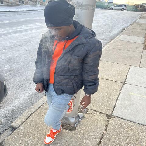 Call Me (feat. Ayeejam)