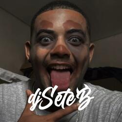 BOTA AS DUAS MÃO NO CHÃO X REBOLA OLHANDO PRA VAGABUNDO