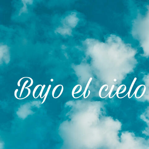 Bajo el cielo azul