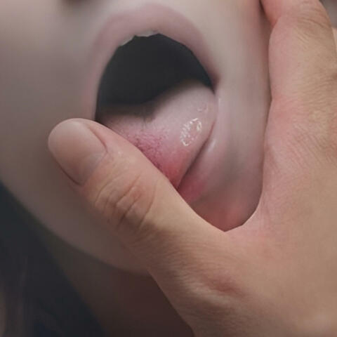 Pretty Little Girl (feat. N.G)