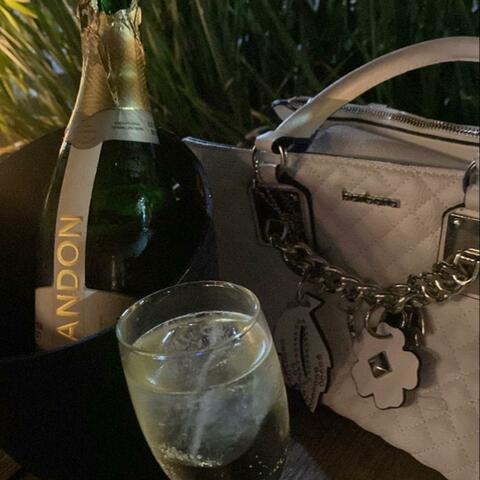 CHANDON ROSE (feat. Trecesito)