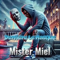 Derrière Le Masque