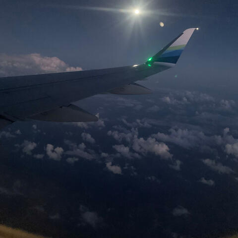 Jet Lag (feat. RICHIEGOINCRAZY)