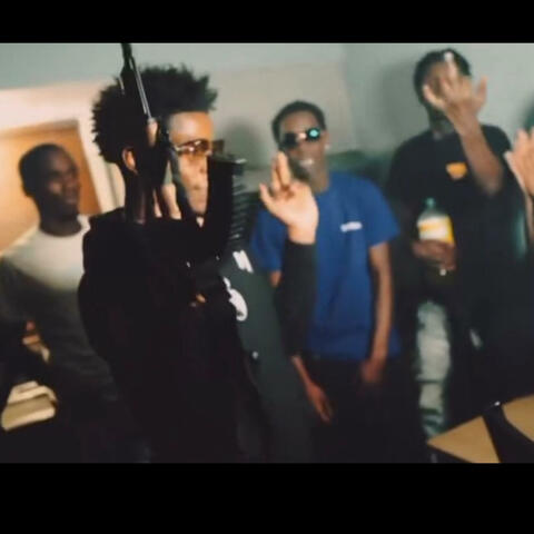 Hate Either Way (feat. Smb Chase)