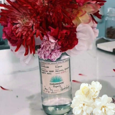 Flowers (feat. DeyArtis)