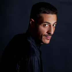 Δουλευω παντα δουλευω - Douleuo panta doyleuo (Live)