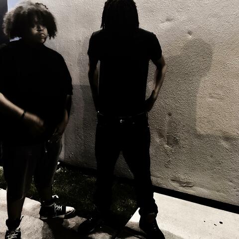 watch yo back 2 (feat. makkgin)