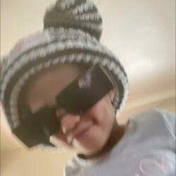 Me n Niece (feat. Lil Lia)