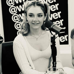 I want to smash Demi Hawks