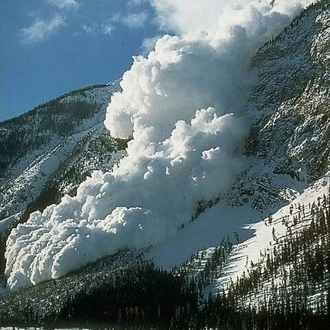 Avalanche (feat. Kaiser)