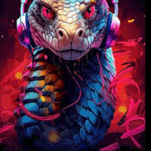 Serpent (feat. Malloberry)