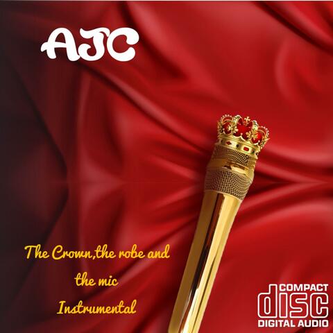 The crown,the robe and the mic
