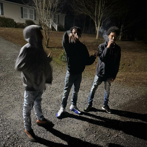 Wittah sticc (feat. Nofacelijah)