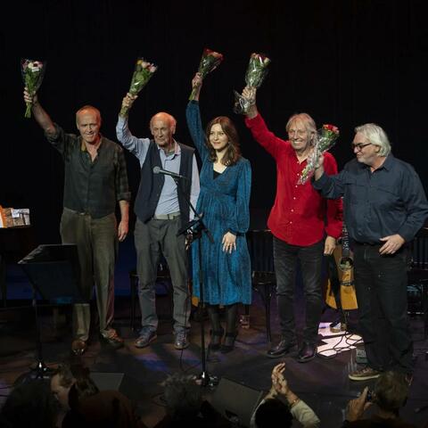 Suzanne 2025 (feat. Stef Bos, Harry Sacksioni, Jolien Damsma, Rob Chrispijn & Jan Borger) [Live versie De Kleine Komedie]