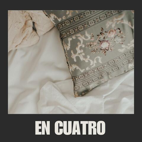 en cuatro