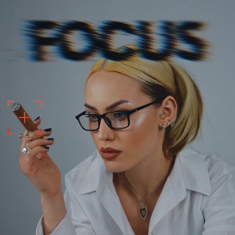 Focus (feat. Vitamin.B)