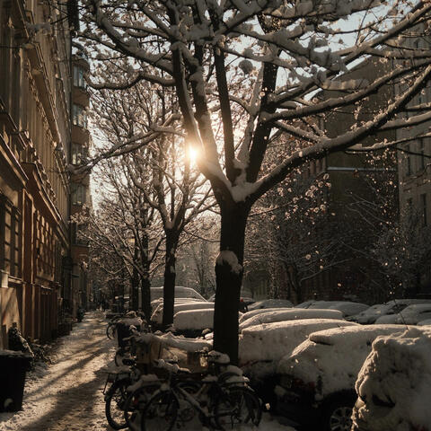 Schnee vor dem Apartment