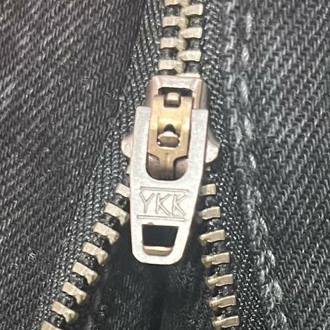YKK