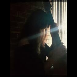 Light enters through the wound