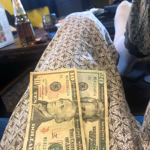 MagicCashFamousMoney