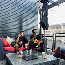 Hooligens (feat. Ma Eneh The King & Biig Pops)
