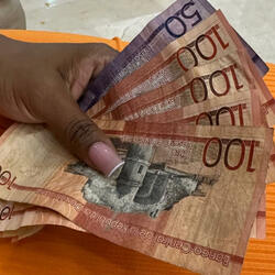 Keep Grindin (feat. Bhge Sonic)