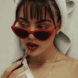 Red lipstick intro