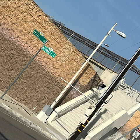 Bounce Out (feat. Capone4600)