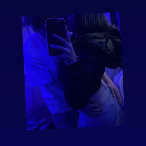 Different shii (feat. Mulababy)