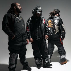 S3USS X MUNNY MULIANI (GEN Z)