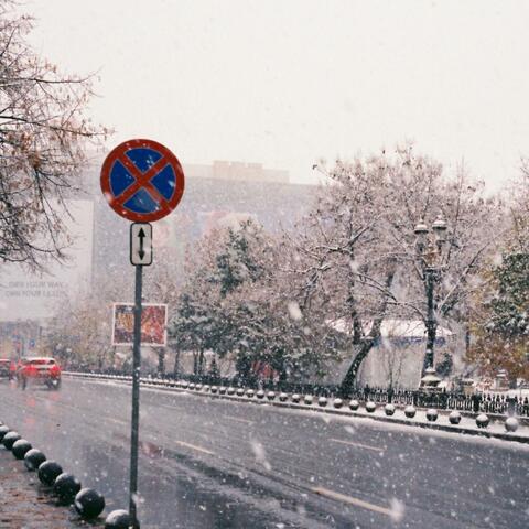 If snowmen could make music, it would sound like this / Watching your friends "grow up"