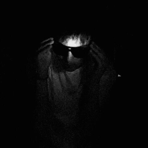 matte black (feat. Cassa)