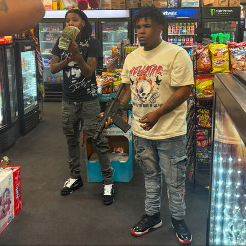 Fuck Everybody (feat. Tphat)