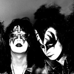 LET GO (feat. DALA CAMBEL)