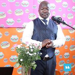 Attire Mine Head (feat. Steve Makola & Atosa Khalili) (Studio Sessions)