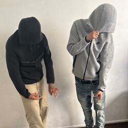 slidin (feat. 2kmuchpressure)