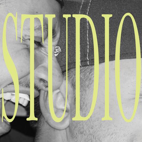 STUDIO