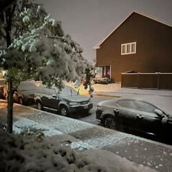 World on my shoulder (feat. Sorabangz)