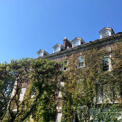 Best Thing In Ur Life :P (feat. Used2slit)