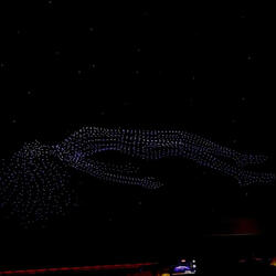 働いてるのに金ねぇ！