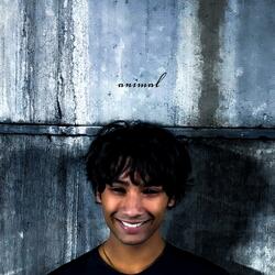 DON'T MOVE (feat. Scaro)