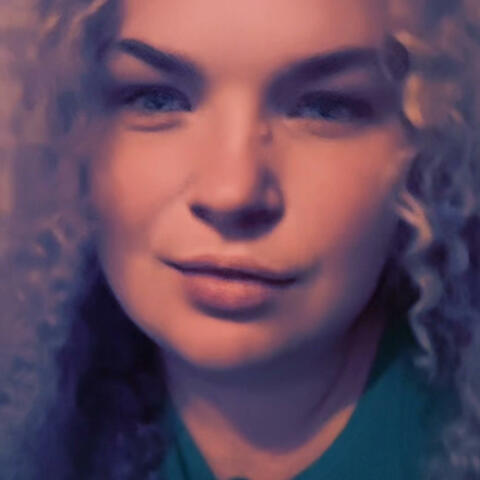 ХУЖЕННАЯ ДЕВУШКА