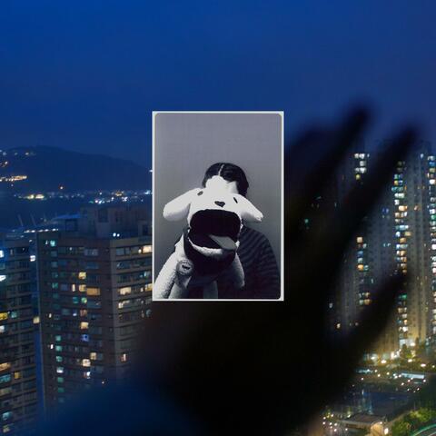 Cotton Gloves on the Crown