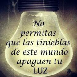 no permitas que la maldad apague tu luz