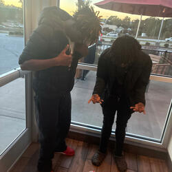 Tootsie Roll (feat. Luhh Wixkk)